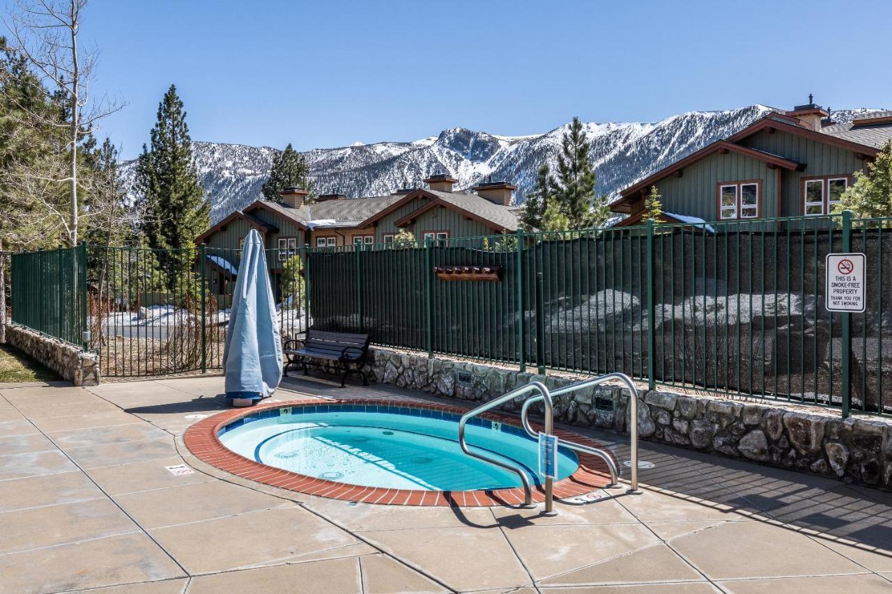 Juniper Springs Lodge #413 - Luxury Ski In Ski Out! 2 Bedroom Mammoth Lakes Bagian luar foto